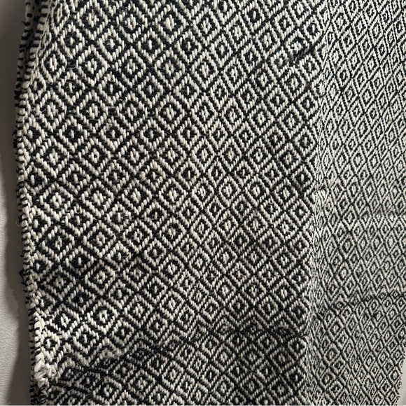 Mexican Rebozo Shawl in Black on Cream 100% Natural Raw Wool, Large Winter Wrap - Picture 10 of 16